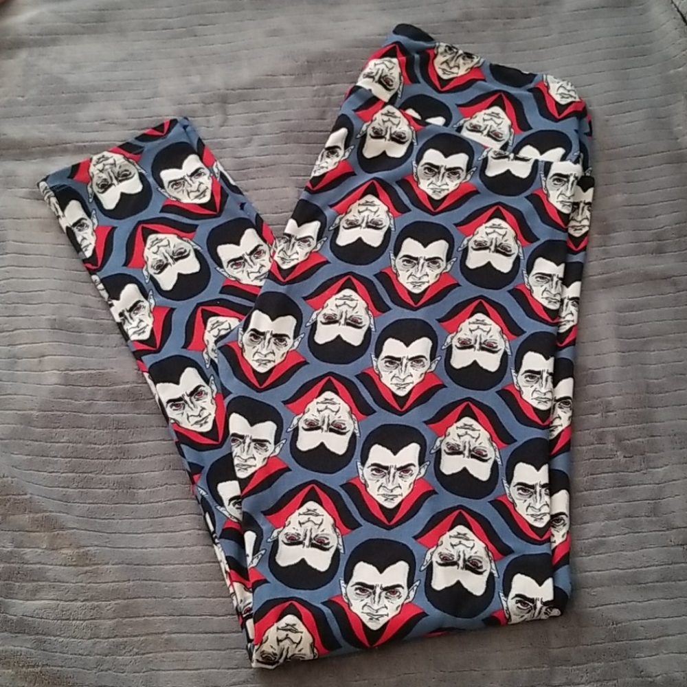NWOT Lularoe Vampire Leggings